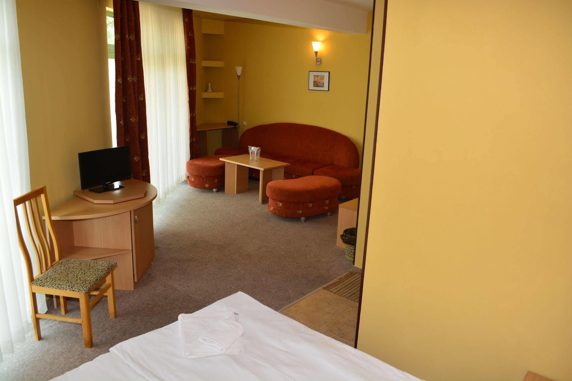 Hotel Juli Sunny Beach Eksteriør billede